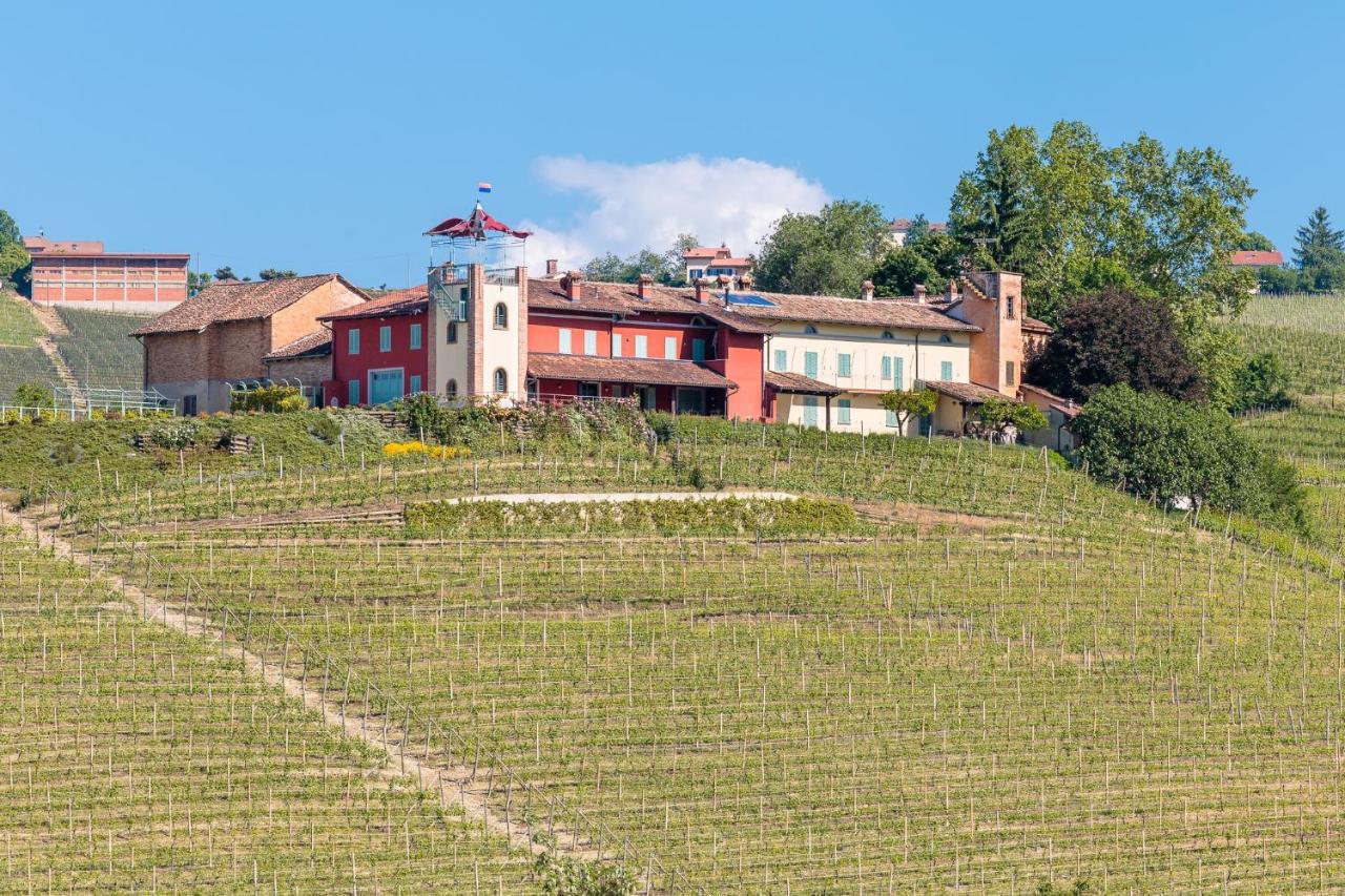 カスティリオーネ・ファッレット Cascina Pugnaneヴィラ エクステリア 写真